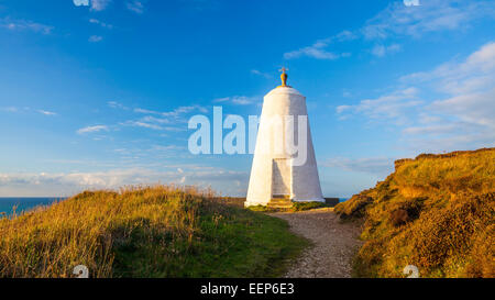 Die Pepperpot Daymark am Lighthouse Hill Portreath Cornwall. Einst als Unterschlupf, würden eine Huer Sholes Pilch erkennen, Stockfoto