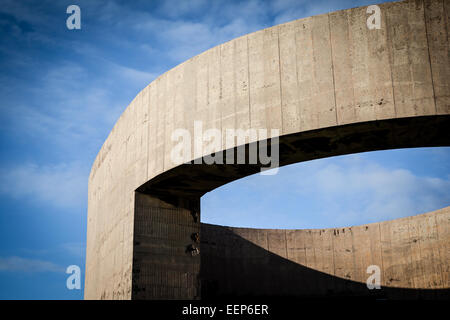 Laudatio auf den Horizont von Eduardo Chillida öffentliches Denkmal in Gijon Stadt Asturien Spanien Stockfoto