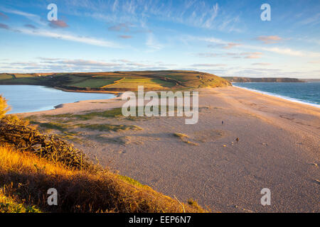 Loe Bar und Loe Pool der größte Natursee des Süßwassers in Cornwall in der Nähe von Porthleven England UK Europe Stockfoto