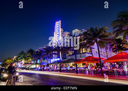 Ocean Drive bei Dämmerung, South Beach, Miami Stockfoto