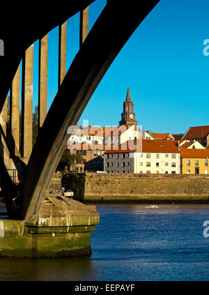 Die Royal Tweed-Brücke in Berwick nach Tweed Northumberland England UK 1928 erbaut und trug die alte A1-Straße durch die Stadt Stockfoto