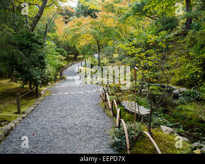 Tenryu-Ji Tempelgarten im Herbst Stockfoto