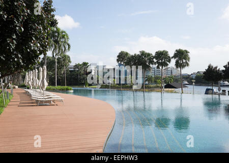 Pool im W Hotel auf Sentosa Island, Singapur. Stockfoto