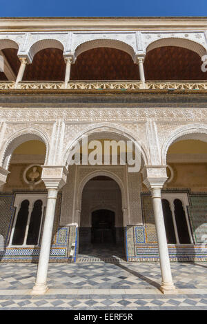 Sevilla, Spanien - 28. Oktober 2014: Der Innenhof der Casa de Pilatos. Stockfoto