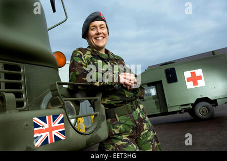 Klinischen Krankenschwester Jo Potter, Cardiff (Wales UK), die erste gewann, jemals Glover Preis für militärische Reservist des Jahres. Stockfoto