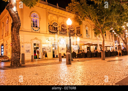 Reisen, Europa, Portugal, Madeira; Cafe Ritz in Funchal, Nachtaufnahme. Stockfoto