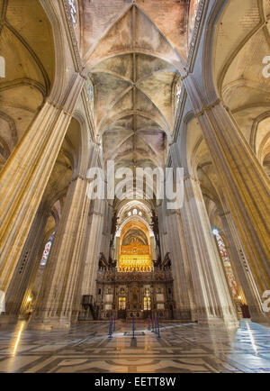 Sevilla, Spanien - 29. Oktober 2014: Indoor der Kathedrale de Santa Maria De La Sede. Stockfoto