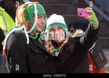 New Haven CT USA - Szenen aus der jährlichen New Haven St. Patricks Parade. Stockfoto