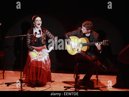 19. Oktober 2013, Edinburgh. Querencia treten live auf der Hispanic Festival Edinburgh in The Queen Hall, Edinburgh.    Foto Stockfoto