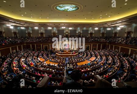 US-Präsident Barack Obama liefert seine Rede zur Lage der Union in einer gemeinsamen Sitzung des Kongresses auf dem Capitol Hill 20. Januar 2015 in Washington, DC. Stockfoto