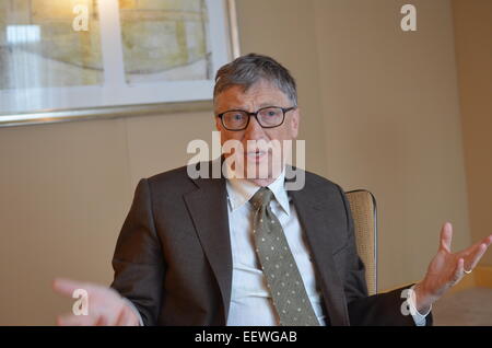 New York, NY, USA. 21. Januar 2015. Milliardär und Philanthrop Bill Gates in einem Interview mit der deutschen Presseagentur (Dpa) in New York, NY, USA, 21. Januar 2015. Gates will mehr Entwicklungshilfe aus Deutschland sagen, "Ich bin sehr dankbar für die deutschen für ihre Großzügigkeit. Aber ja, ich würde natürlich begrüßen, wenn Deutschland, jetzt mit der wachsenden Wirtschaft in seinen Anteil der Entwicklungshilfe der Bruttonationaleinkommen von 0,4 bis 0,7 Prozent erhöhen würde. " Foto: CHRIS MELZER, Dpa/Alamy Live News Stockfoto