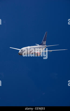 LN-RRR SAS Scandinavian Airlines Boeing 737-683 im Flug Stockfoto