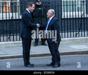 Premierminister David Cameron trifft Dr. Haider Al-Abadi der Premierminister des Irak an Nummer 10 Downing Street Stockfoto