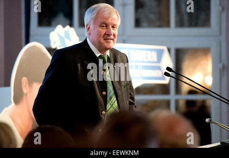 Bayerischen Staat Premier Horst Seehofer beteiligt sich an der Winter-Klausurtagung der CSU (christlich soziale Union Bayern) Zustand Parlament Fraktion in Wildbad Kreuth, Deutschland, 22. Januar 2015. Foto: SVEN HOPPE/dpa Stockfoto