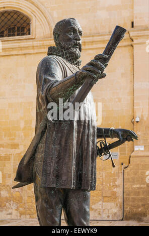 Statue von Jean Parisot de Valette Gründer von Valletta Pjazza Jean De Valette Valletta Malta EU Europa Stockfoto