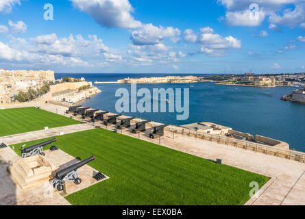 Upper Barrakka Gardens und salutieren Batterie mit Blick auf den Grand Harbour Valletta Malta EU Europa Stockfoto