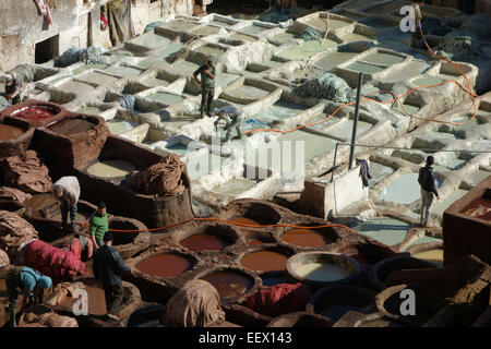 Luftaufnahme des Chouwara Gerberei in Fez, Marokko Stockfoto