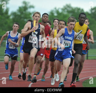 CT-USA-Aktion von der staatlichen offenen Leichtathletik-Meisterschaft in Middletown High School. 9. Juni 2014. Stockfoto