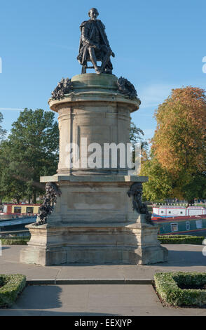 Sir Ronald Gower Denkmal für William Shakespeare, Bancroft Gärten am Fluss Avon in Stratford-upon-Avon, England, Vereinigtes Königreich Stockfoto