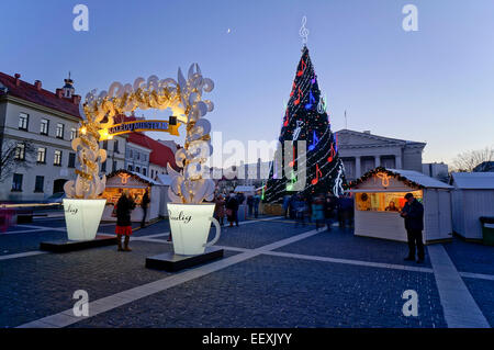 VILNIUS, Litauen - 26. Dezember 2014: Paulig Kaffee - Sponsor der Weihnachtsferien in den baltischen Staaten. Die Marke wurde gegründet Stockfoto