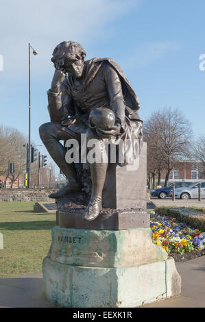 Sir Ronald Gower Denkmal für William Shakespeare, Bancroft Gärten am Fluss Avon in Stratford-upon-Avon, England, Vereinigtes Königreich Stockfoto