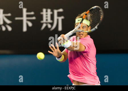 Melbourne, Australien. 23. Januar 2015. 3. Samen Rafael Nadal (ESP) in Aktion in einem 3. Runde Spiel gegen Dudi Sela (ISR) am Tag fünf des 2015 Australian Open Grand-slam-Tennis-Turnier im Melbourne Park in Melbourne, Australien. Sydney Low/Cal-Sport-Medien. Nadal gewann 6: 1 6: 0 7: 5 Credit: Csm/Alamy Live-Nachrichten Stockfoto