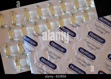 Healthspan Omega 3 Tabletten Stockfoto