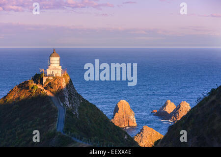 Leuchtturm am Nugget Point, Catlins, Südinsel, Neuseeland Stockfoto