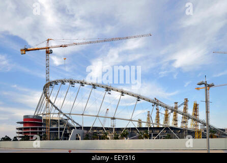 Doha, Katar. 20. Januar 2015. Der Chalifa International Stadium (im Bild während der Vorbereitungen für die FIFA WM 2022) in sportlichen komplexen Aspire Zone in Al Waab Bezirk von Doha, Katar, 20. Januar 2015. © Peter Havlik/CTK Foto/Alamy Live-Nachrichten Stockfoto