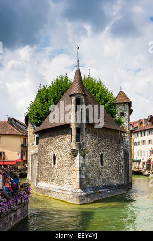 Palais de l'Isle (Inselpalast) in der Altstadt von Annecy, Frankreich, Europa Stockfoto