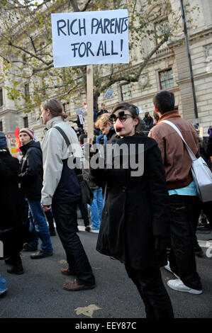 Studenten-Demos gegen Govt schneidet und Gebühren @ Trafalgar Square und Whitehall auffüllen. Stockfoto