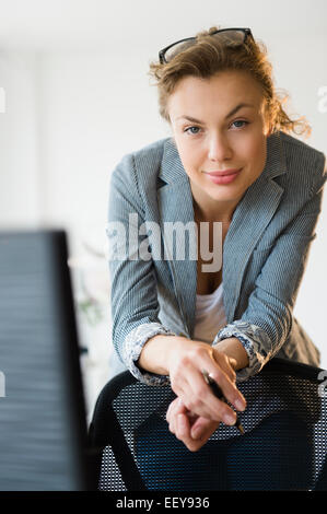 Porträt von zuversichtlich Geschäftsfrau Stockfoto