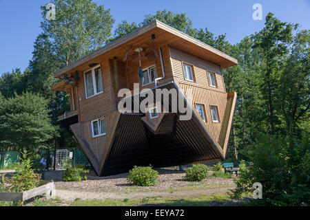 Das Verruckte Haus Im Tierpark Gettorf Gettorf Deutschland