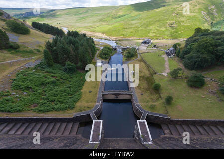 Claerwen Reservoir Damm bei Elan-Tal, Powys, Wales, UK Stockfoto