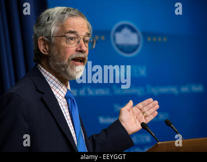 Dr. John P. Holdren, Direktor des White House Office of Science & Technology Policy während der jährlichen White House State of Science, Technology, Engineering und Mathematik Adresse 21. Januar 2015 in Washington, DC. Stockfoto