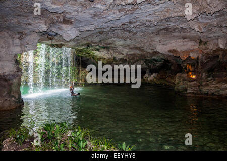 Zip-Lining, Explor, Riviera Maya, Yucatan, Mexiko. Stockfoto