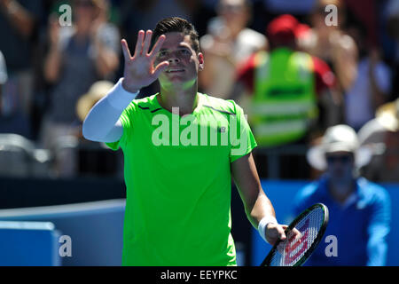 Melbourne, Australien. 24. Januar 2015. Australian Open Tennis aus Melbourne Park. Milos Raonic of Canada feiert nach gewann sein Match gegen Benjamin Becker Deutschlands am Tag sechs der 2015 Australian Open in Melbourne Park, Melbourne, Australien. Bildnachweis: Action Plus Sport Bilder/Alamy Live News Stockfoto