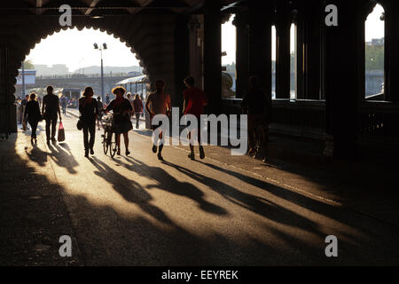 Unter der Pont Alexandre III, Paris, Frankreich. Stockfoto