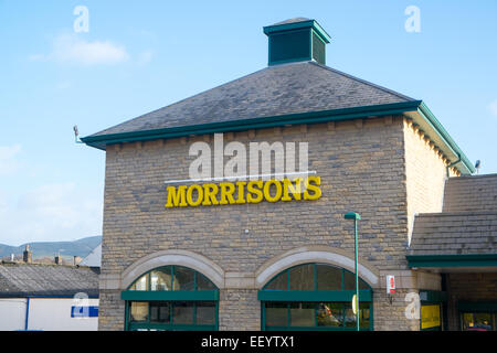 Safeway-Supermarkt, eine Niederlassung in Ramsbottom, Lancashire, England Stockfoto