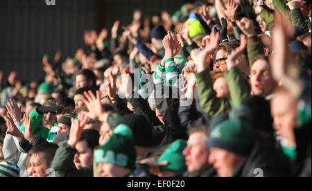 Dingwall, Schottland. 24. Januar 2015. Scottish Premier League. Ross County gegen Celtic. Celtic-Fans während des Spiels Credit: Action Plus Sport/Alamy Live News Stockfoto