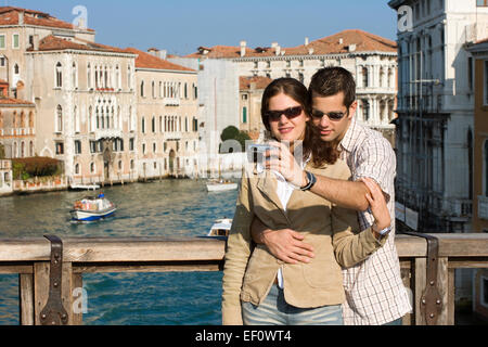 Paar, wobei ein Selbstporträt in Venedig Italien Stockfoto