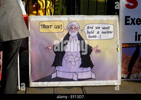 London, UK. 24. Januar 2015. Iraner, die Unterstützung der Reform halten Protest vor Downing St Credit: Rachel Megawhat/Alamy Live News Stockfoto