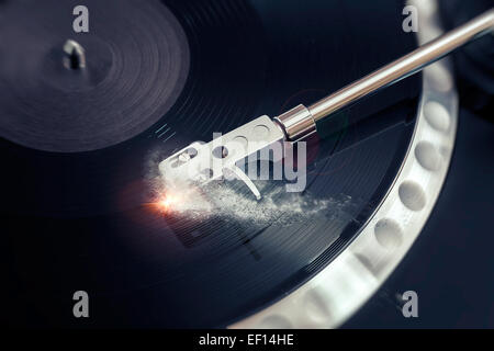 Vinyl auf einem Plattenspieler - Spitze des Eisbergs Stockfoto