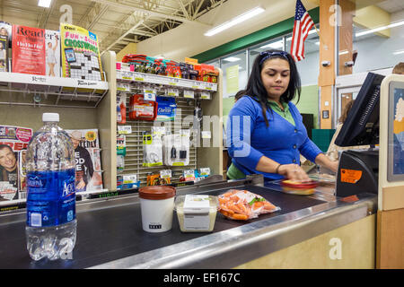 Orlando Florida, Publix, Lebensmittelgeschäft, Supermarkt, Lebensmittel, Verkauf, Checkout, Schlange, Kassiererin, hispanische Frauen, Angestellte, Arbeiter Stockfoto