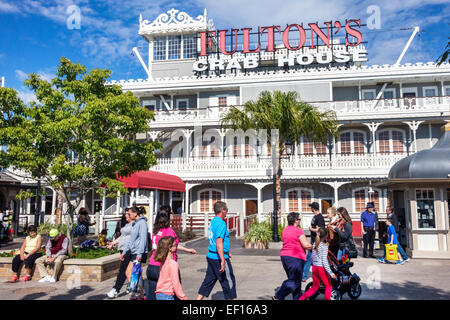 Orlando Florida, Lake Buena Vista, Downtown Disney Springs, Shopping Shopper Shopper Shop Shops Markt Märkte Marktplatz Kauf Verkauf, Einzelhandelsgeschäfte Stockfoto