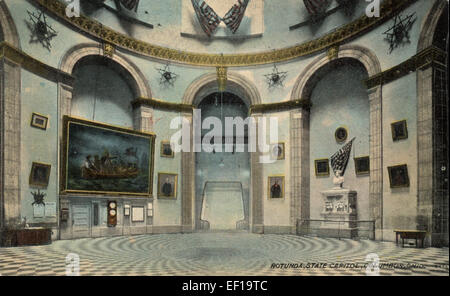 Die Rotunda im State Capitol in Columbus, Ohio, ist ein großes architektonisches Merkmal, das als Herzstück des Gebäudes dient. Es handelt sich um eine bedeutende historische und staatliche Struktur. Stockfoto