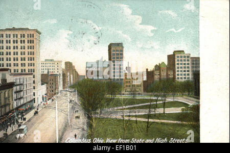 Diese aus der State Street und High Street gewonnene Luftaufnahme von Columbus, Ohio, zeigt die Geschäftsstraßen und die Innenstadt der Stadt und bietet eine einzigartige Perspektive auf die Stadtentwicklung und das Stadtbild. Stockfoto