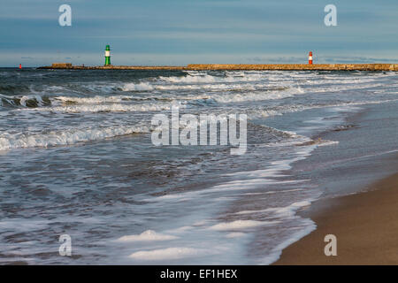 Der Mole in Warnemünde (Deutschland) Stockfoto