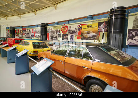 Die Zeit-Straße im Heritage Motor Centre Gaydon, Warwickshire UK Stockfoto
