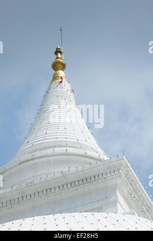 Oberen Rand der Dagoba auf erlernte Buddhistentempel, Colombo, Sri Lanka Stockfoto